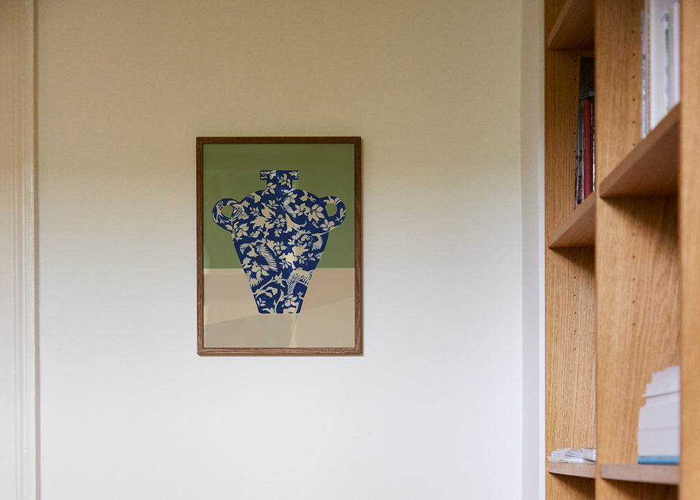 Kyrr Vase III Print