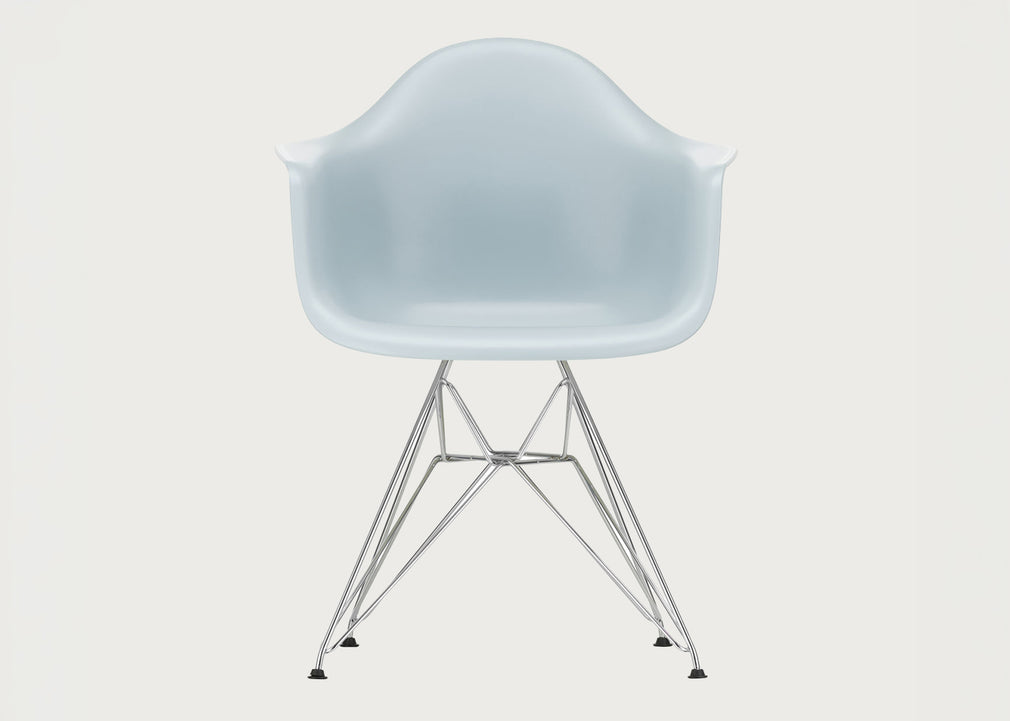 Eames Plastic Armchair RE DAR