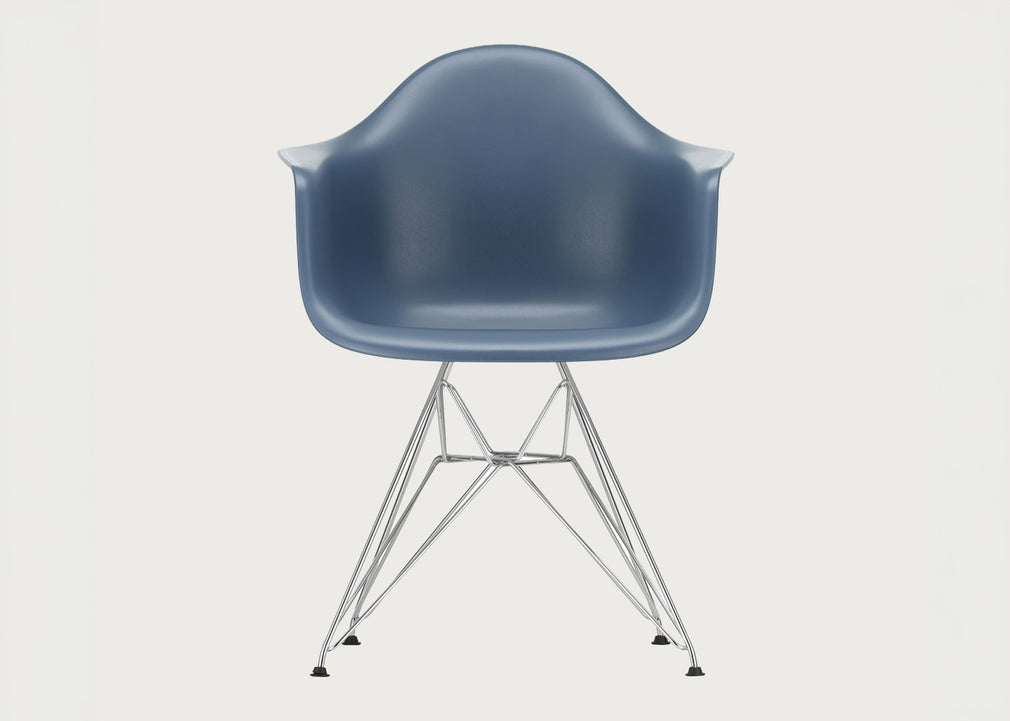 Eames Plastic Armchair RE DAR