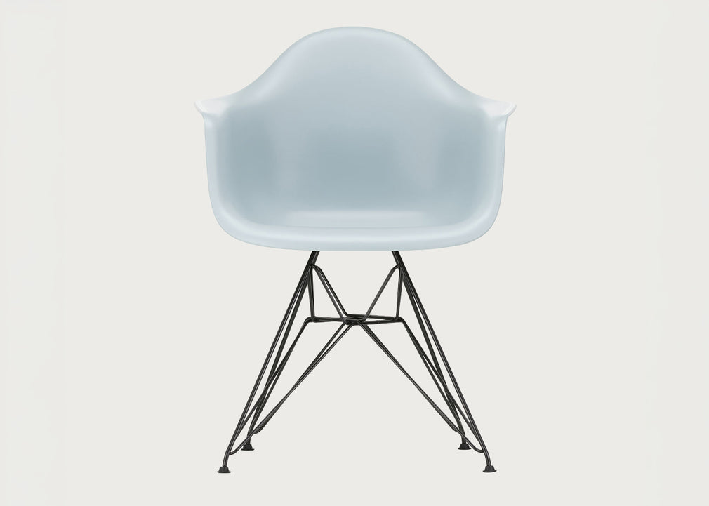 Eames Plastic Armchair RE DAR