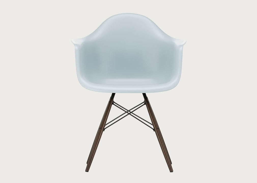 Eames Plastic Armchair RE DAW
