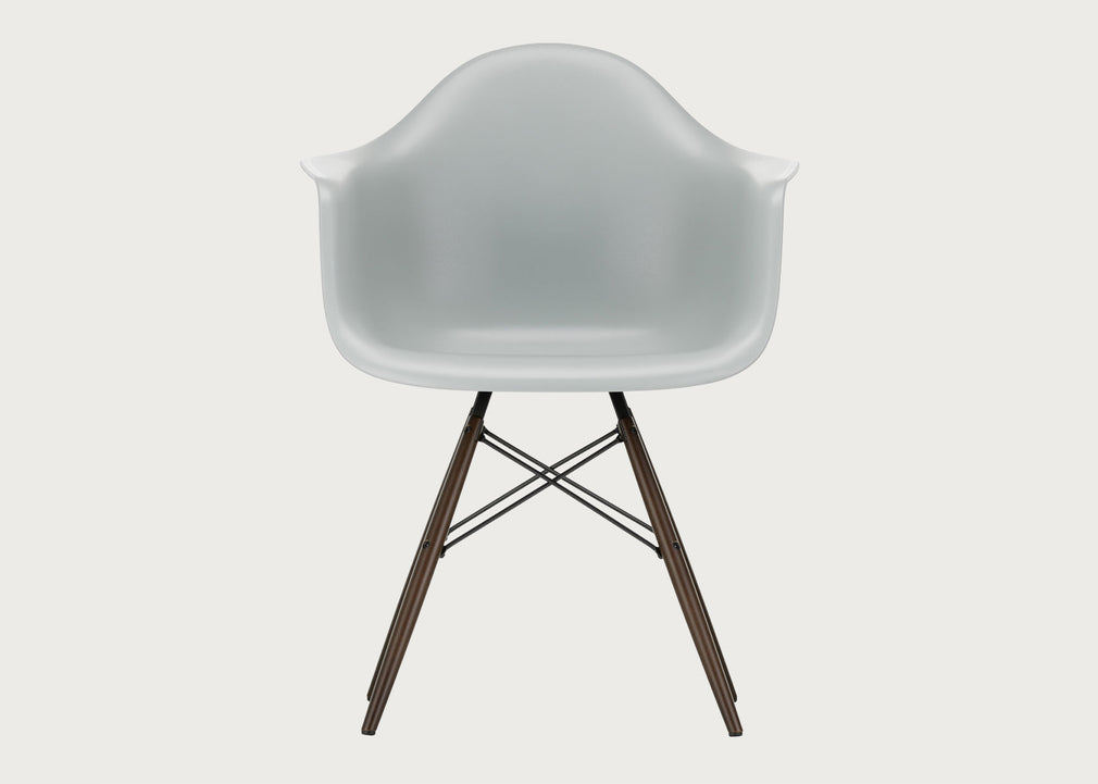 Eames Plastic Armchair RE DAW