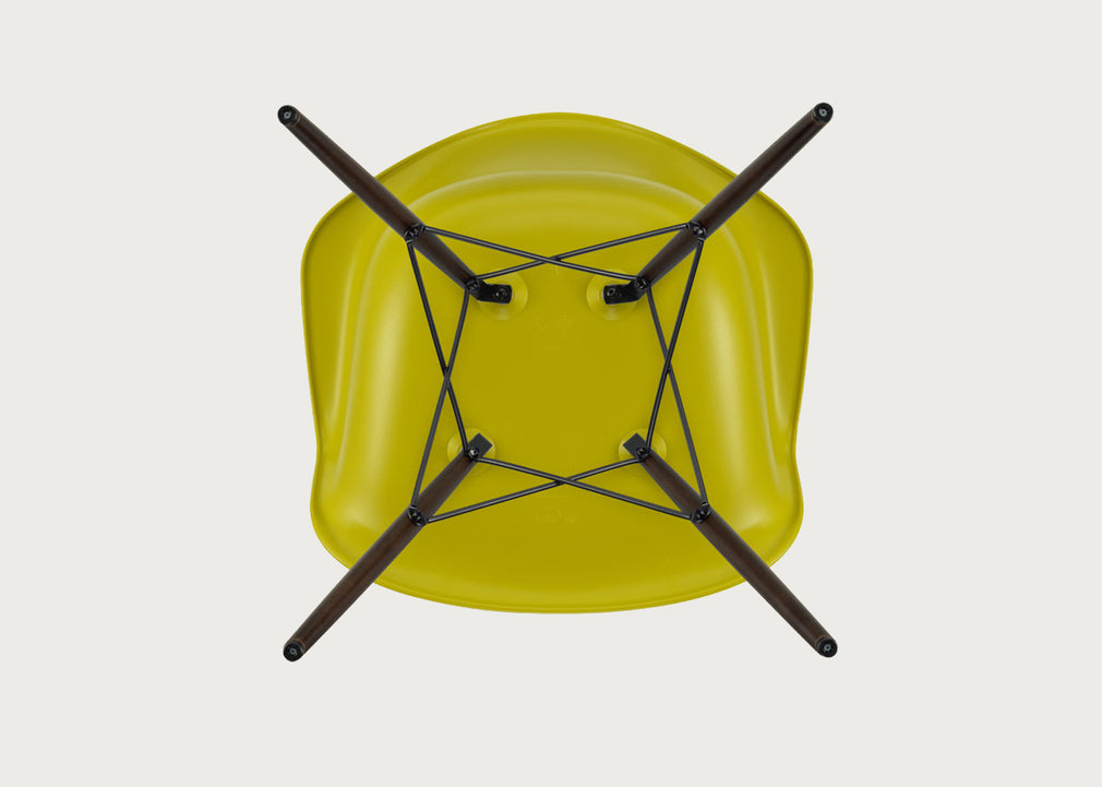 Eames Plastic Armchair RE DAW
