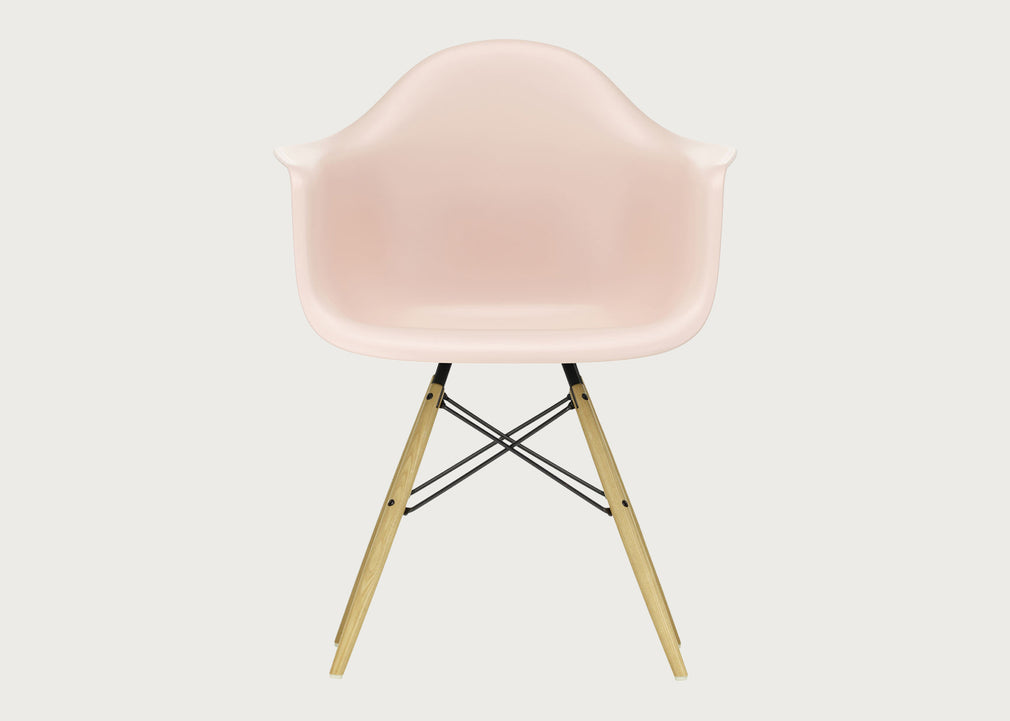 Eames Plastic Armchair RE DAW