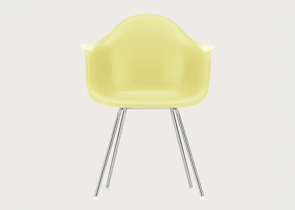 Eames Plastic Armchair RE DAX