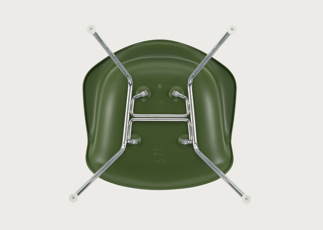 Eames Plastic Armchair RE DAX