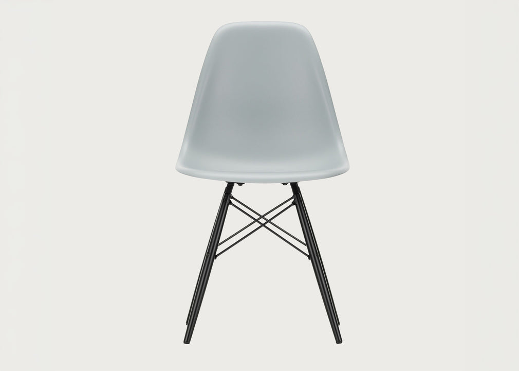 Eames Plastic Side Chair RE DSW