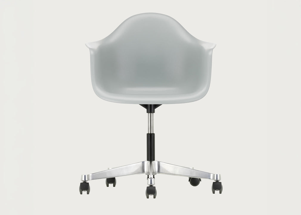 Eames Plastic Armchair RE PACC