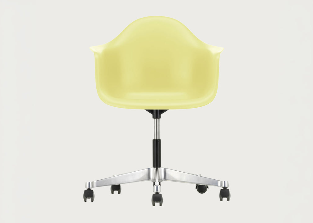 Eames Plastic Armchair RE PACC