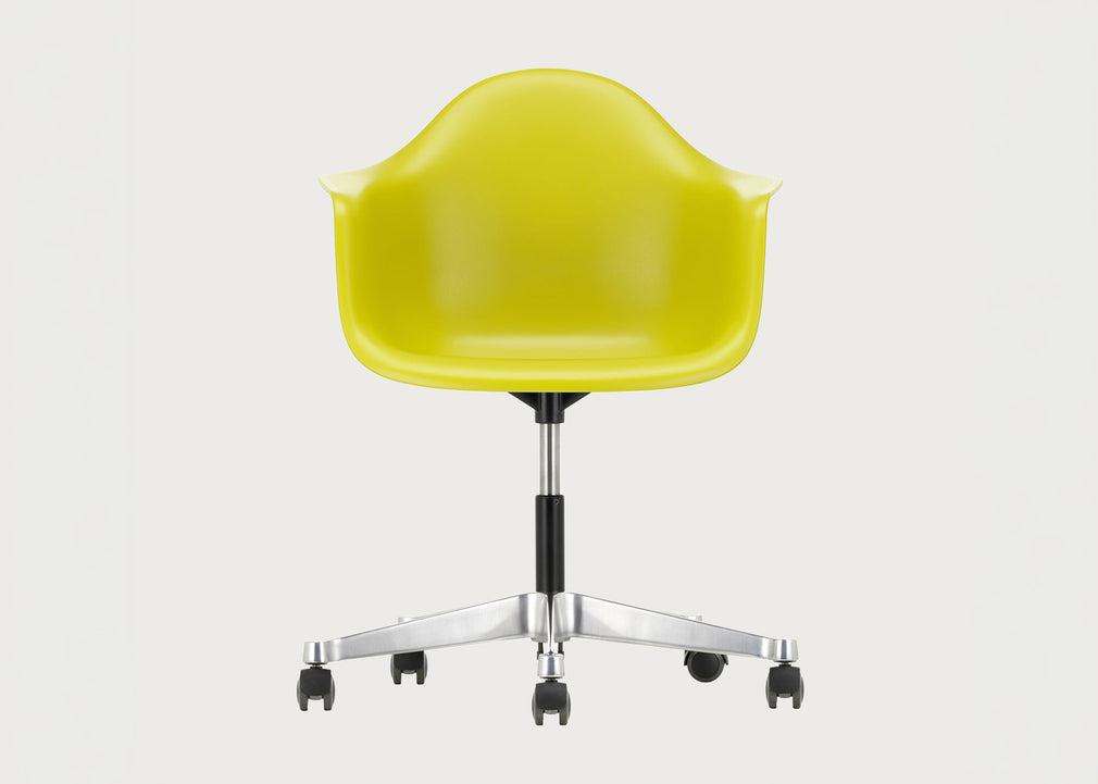Eames Plastic Armchair RE PACC