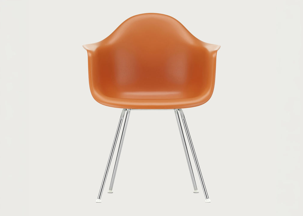 Eames Plastic Armchair RE DAX