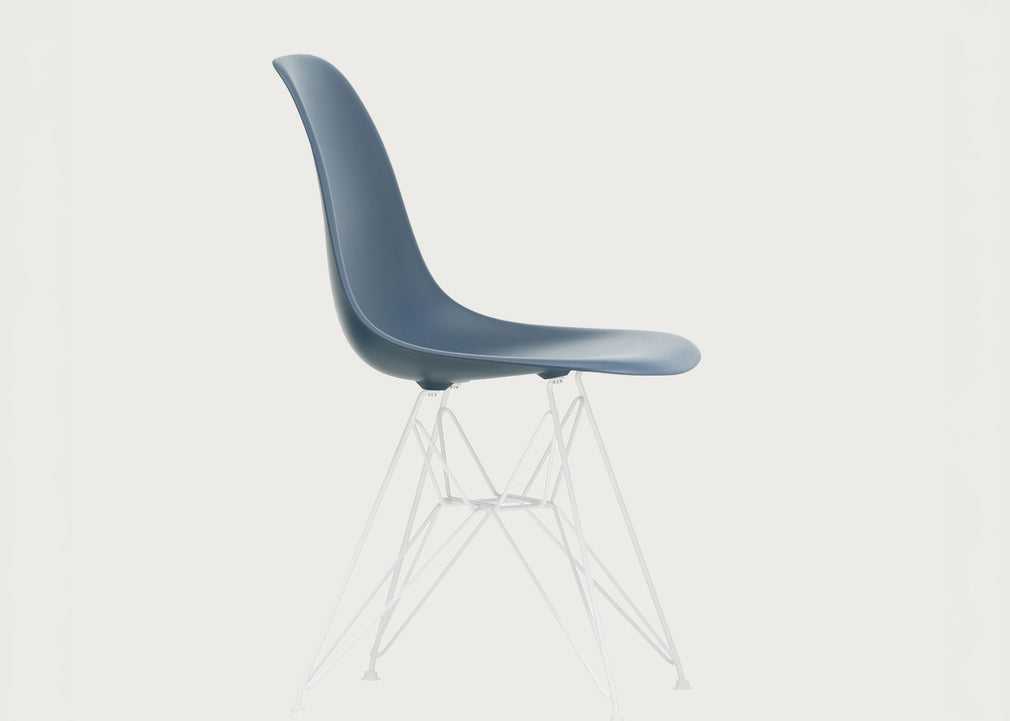 Eames Plastic Side Chair RE DSR