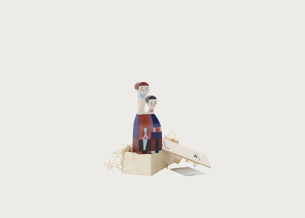 Girard Wooden Doll No. 11 Family