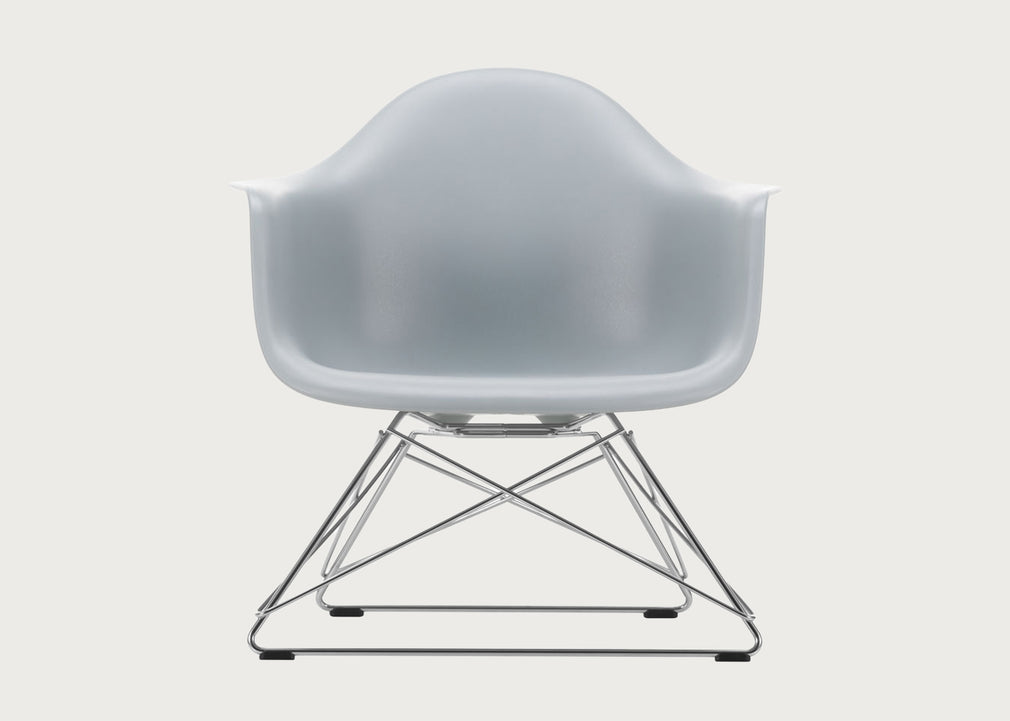 Eames Plastic Armchair RE LAR