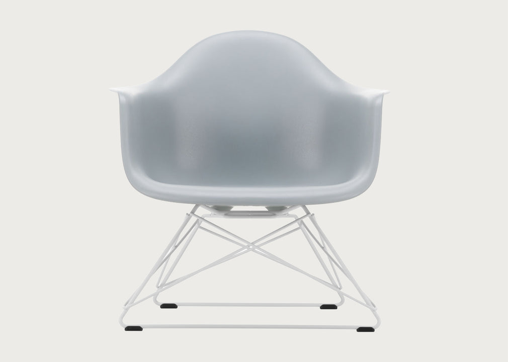 Eames Plastic Armchair RE LAR