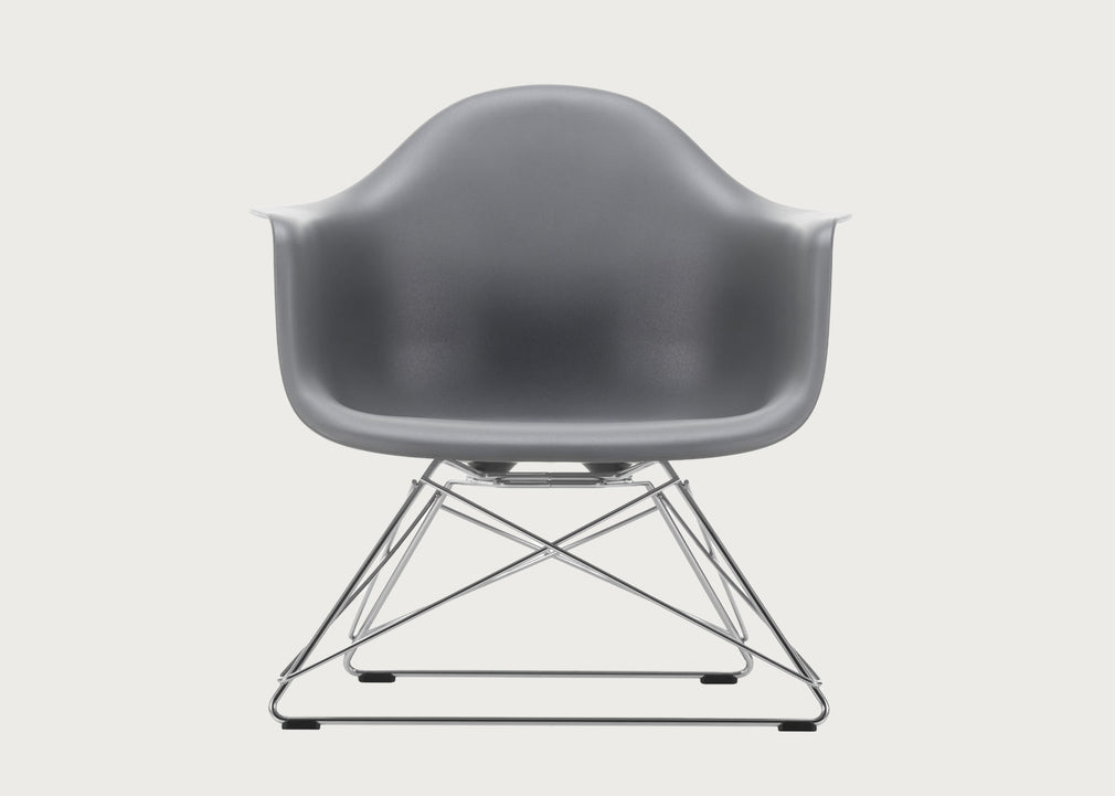 Eames Plastic Armchair RE LAR