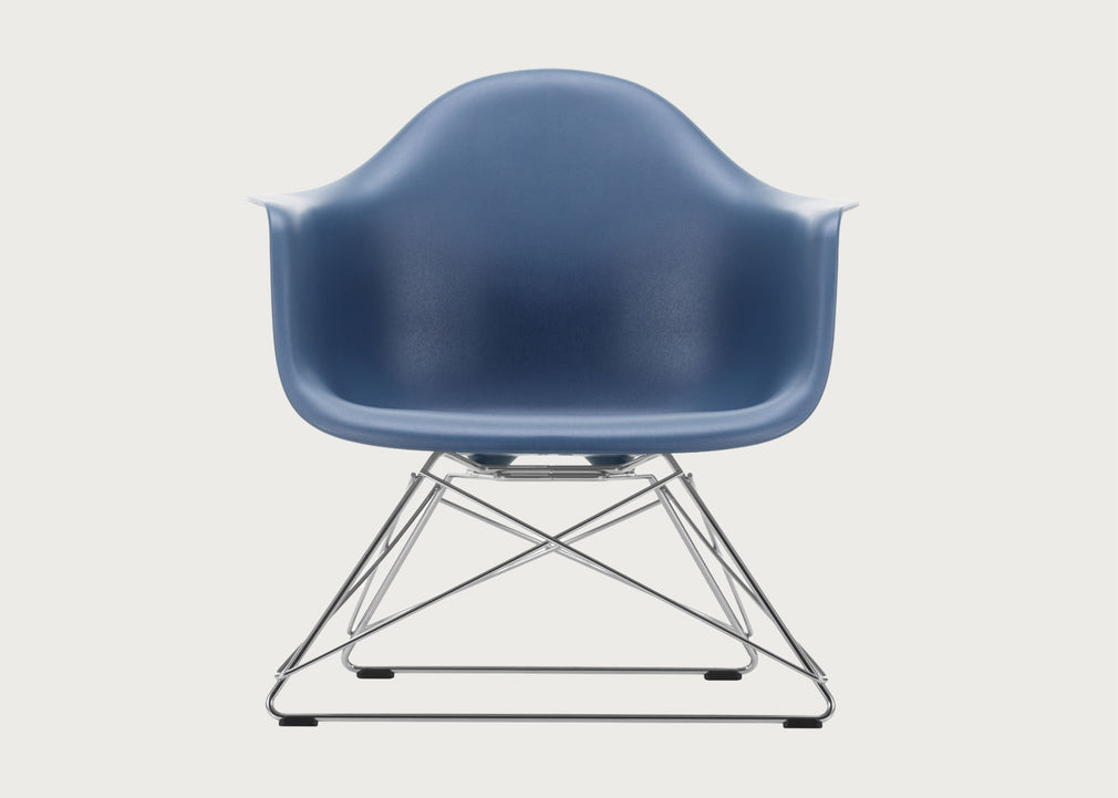 Eames Plastic Armchair RE LAR