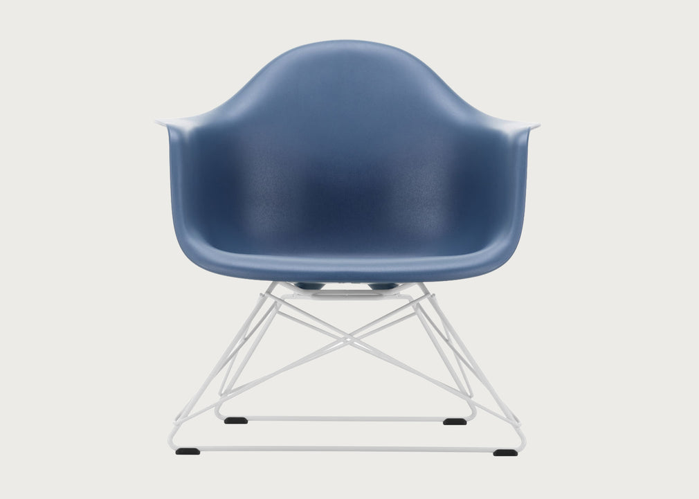 Eames Plastic Armchair RE LAR