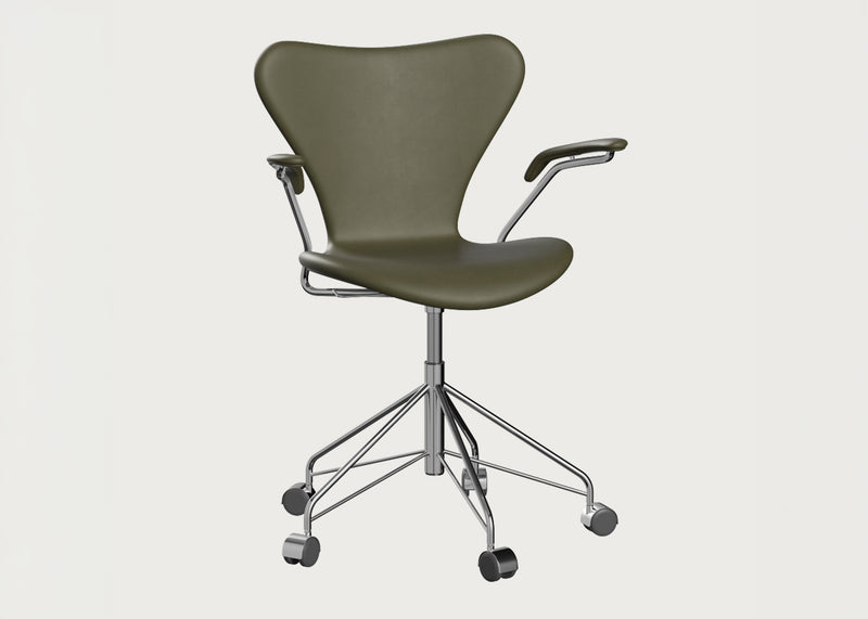Series 7 Swivel Armchair