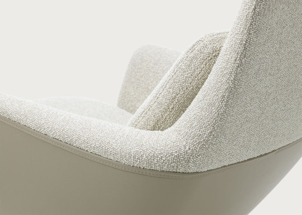 Grand Relax Chair & Ottoman