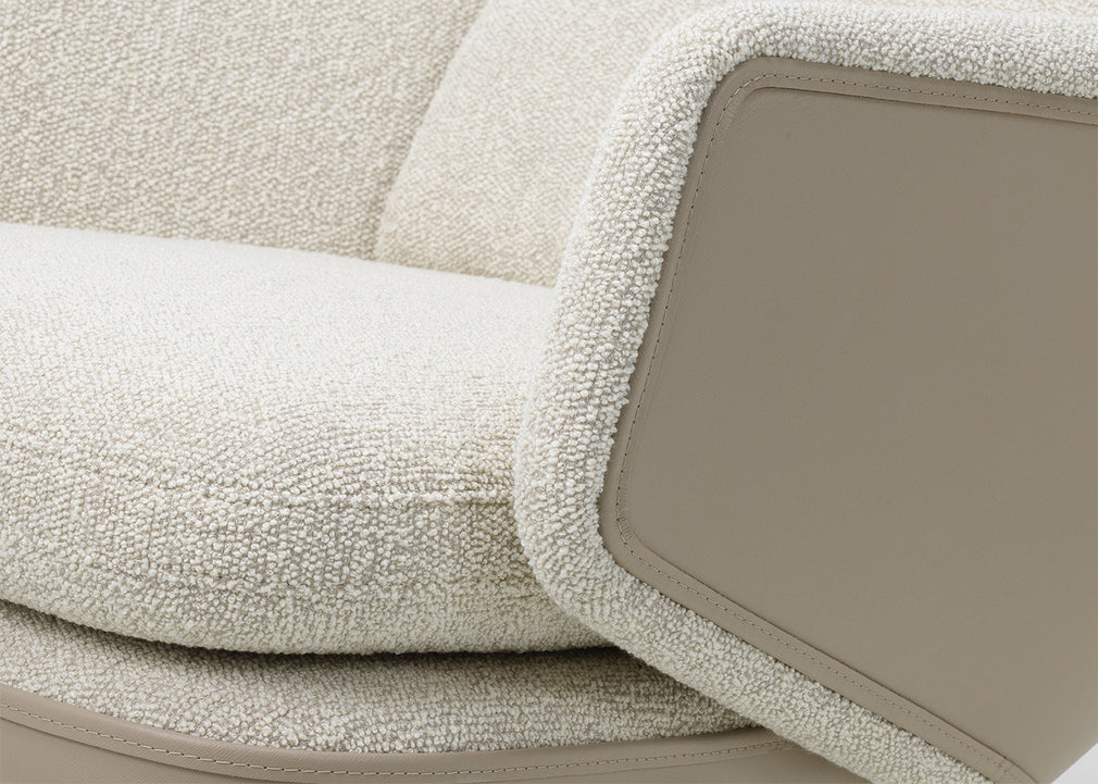 Grand Relax Chair & Ottoman