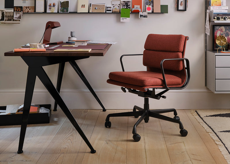 Eames Soft Pad Chair EA 217