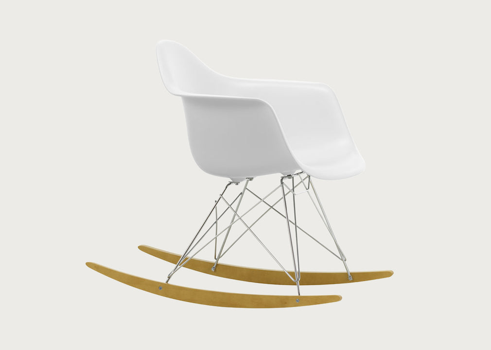Eames Plastic Armchair RE RAR