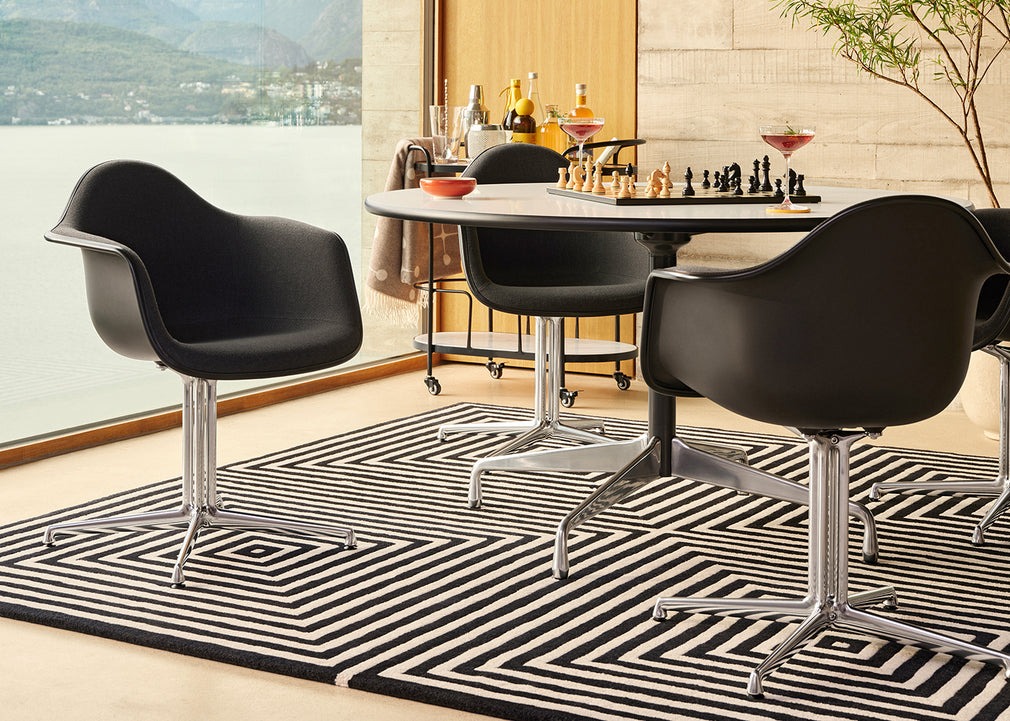 Eames Plastic Armchair RE DAL