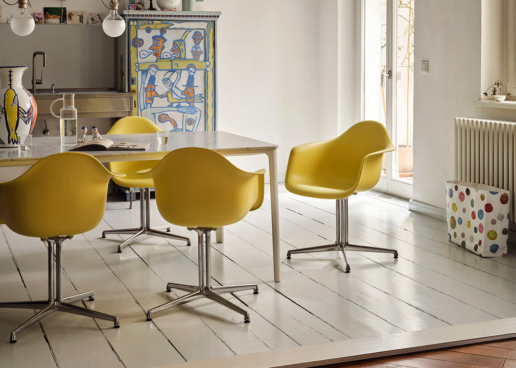 Eames Plastic Armchair RE DAL