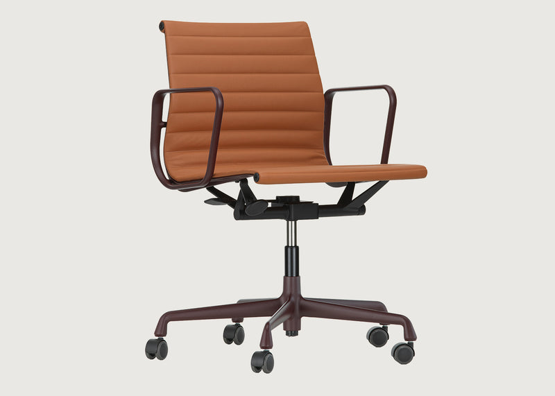 Aluminium Chair EA 117