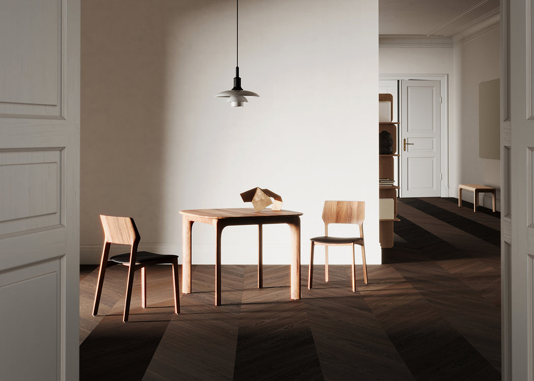 Fin Extending Table Square