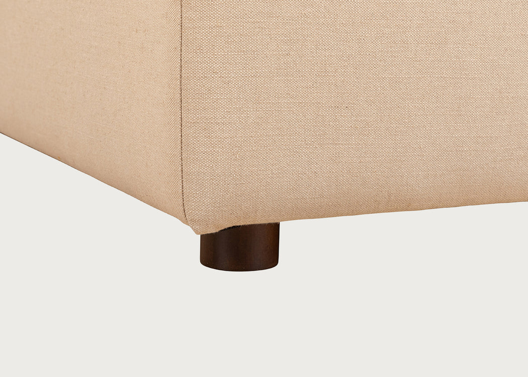Astrid Ottoman