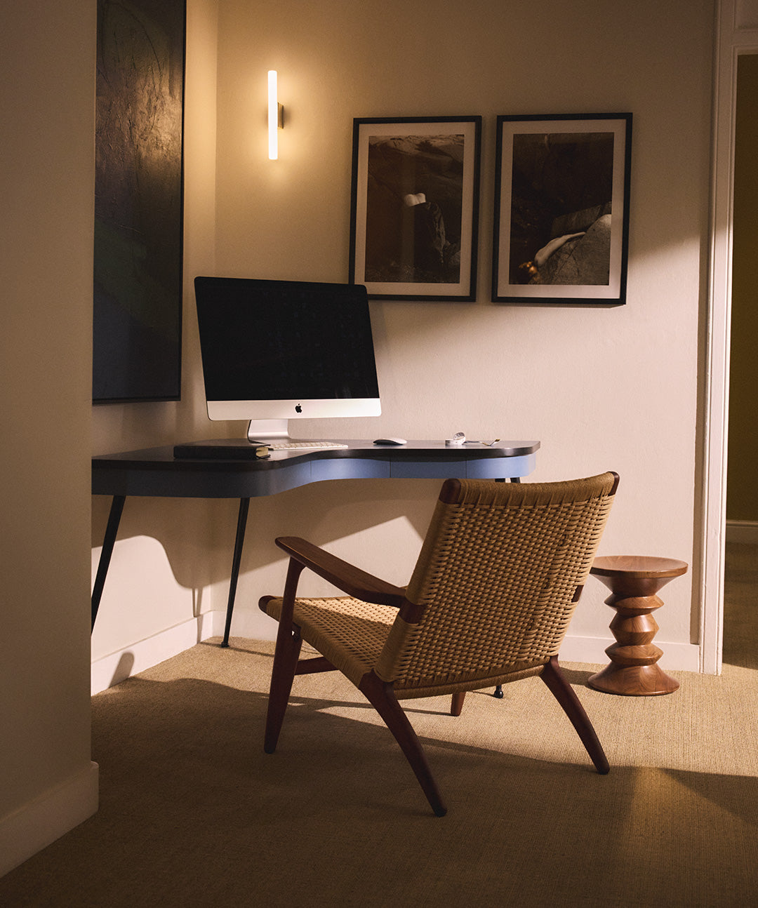 CH25 armchair by Carl Hansen