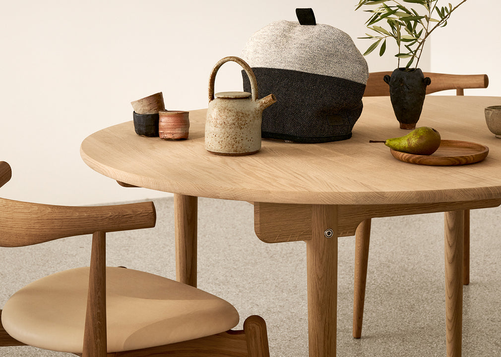 CH337 Dining Table