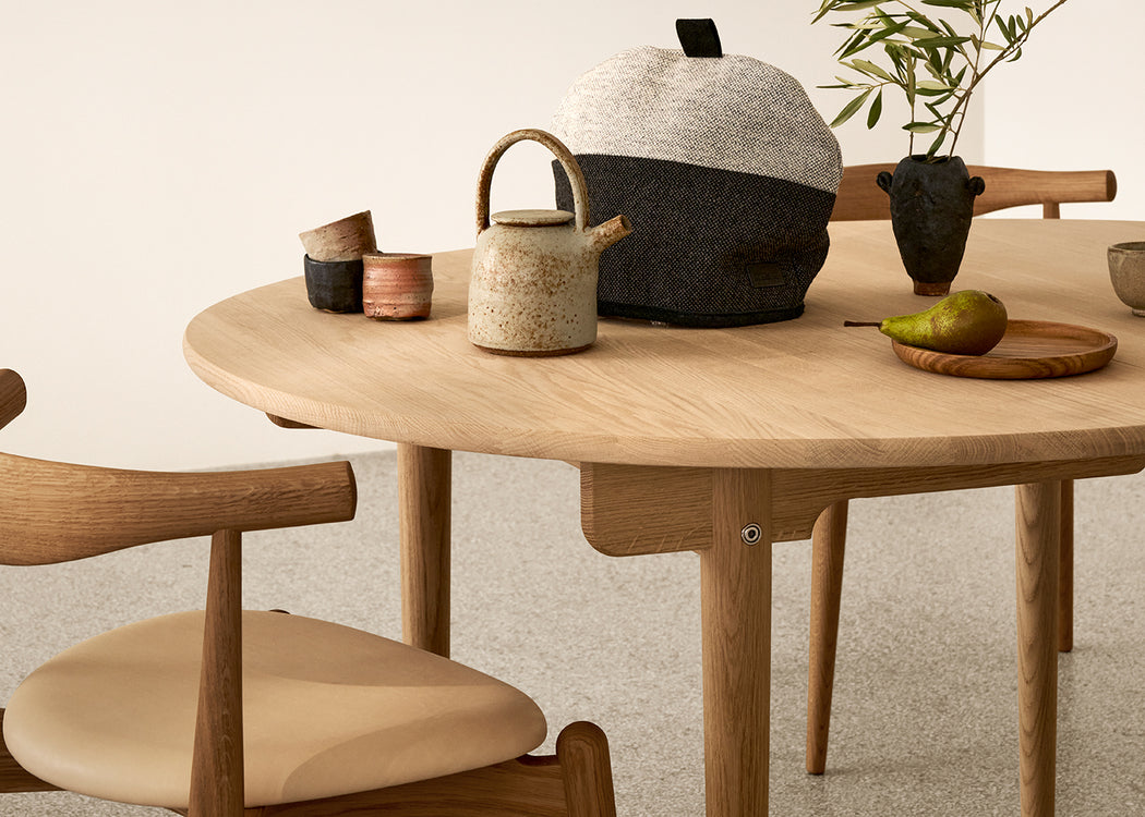 CH337 Dining Table