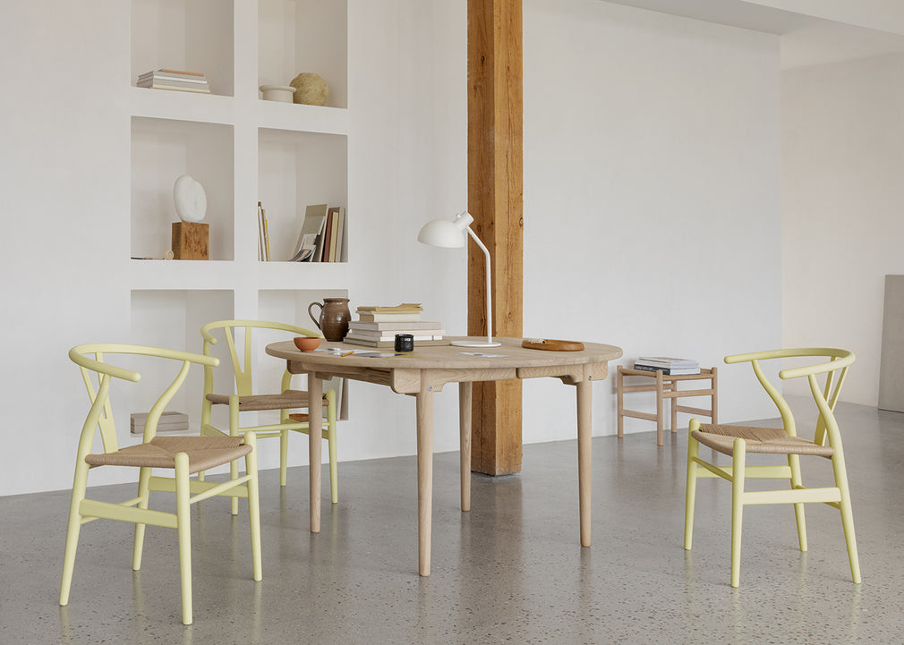 CH337 Dining Table