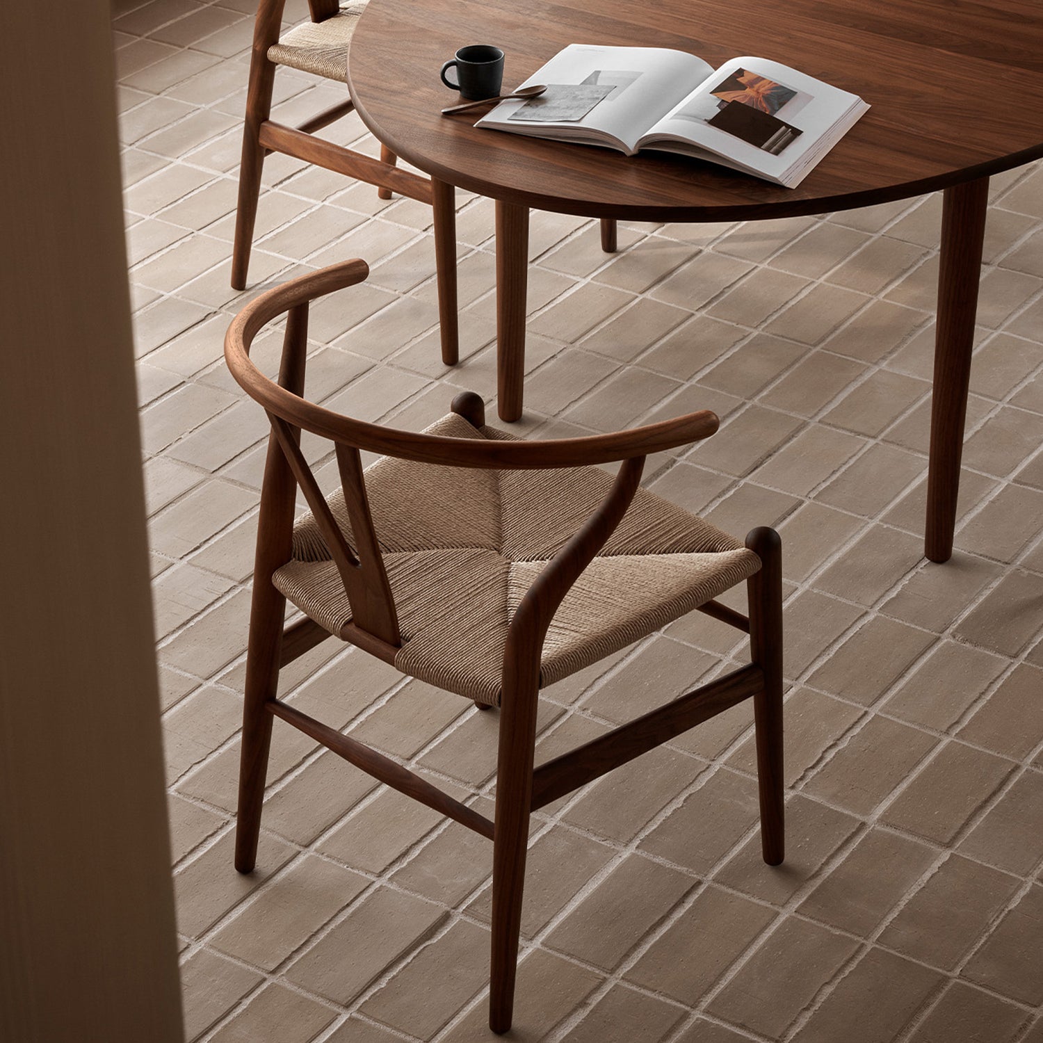 CH24 wishbone chair