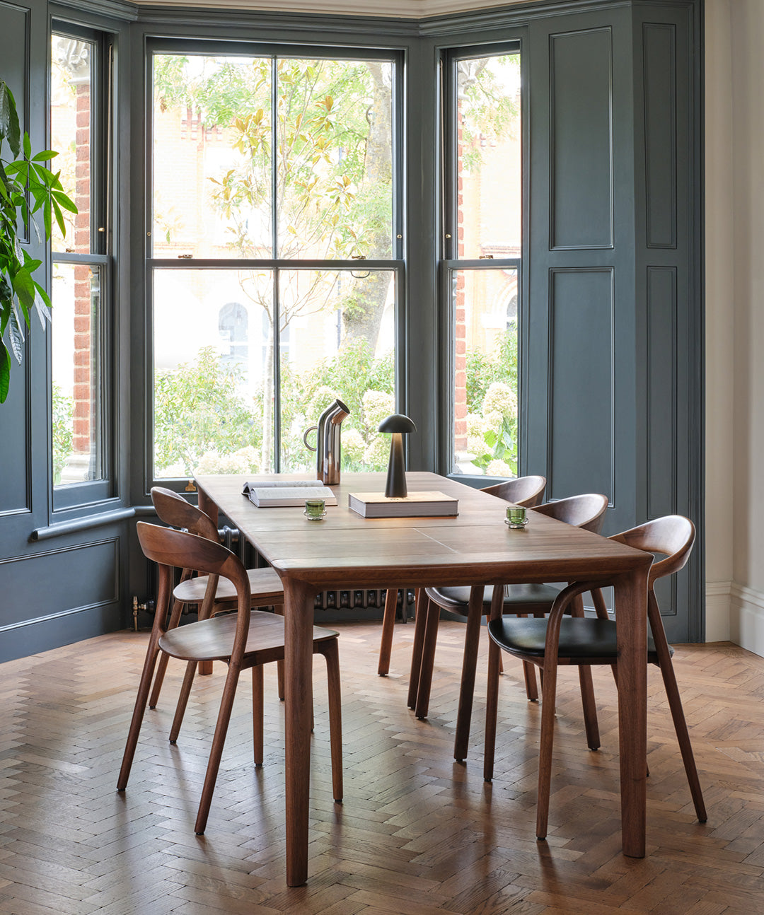Tara Dining Table with Neva Dining Chairs by Artisan