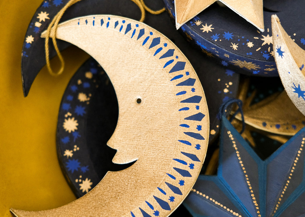 Golden Man on the Moon Screen-Printed Board Decoration