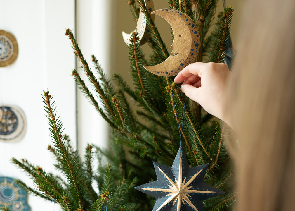 Twinkling Star Screen-Printed Board Decoration