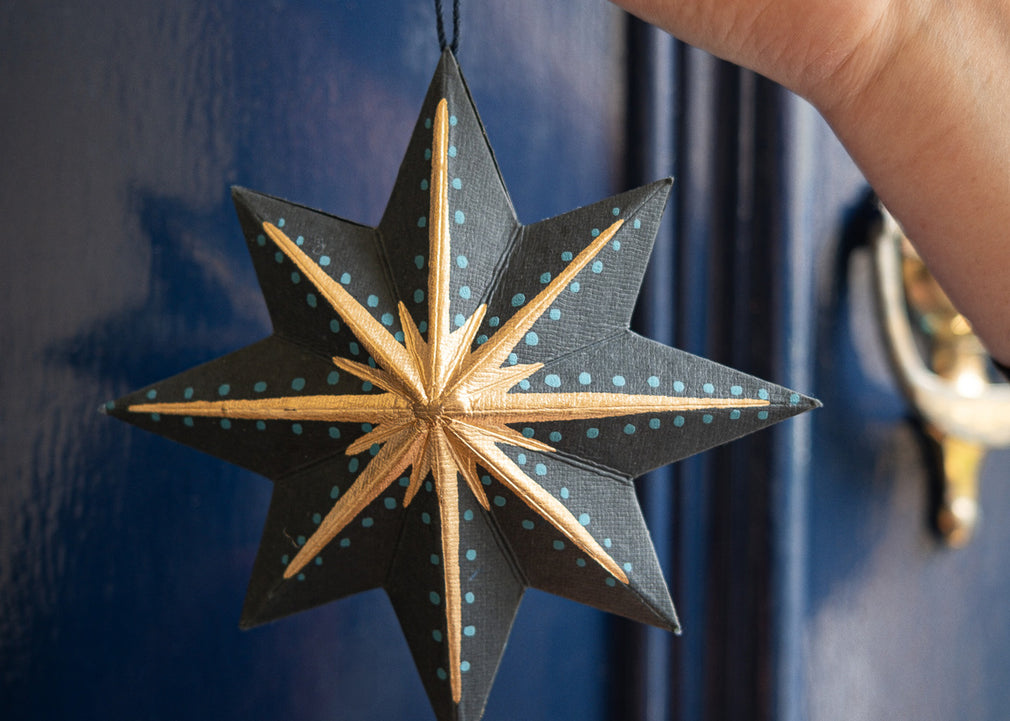 Twinkling Star Screen-Printed Board Decoration