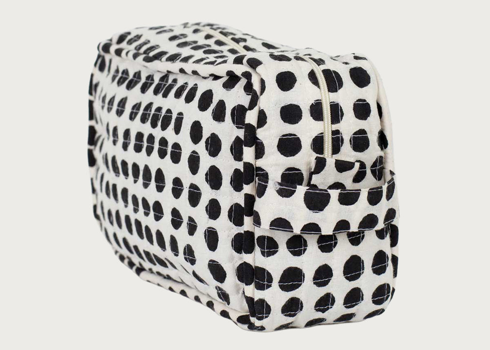 Dots Washbag Black & White Medium
