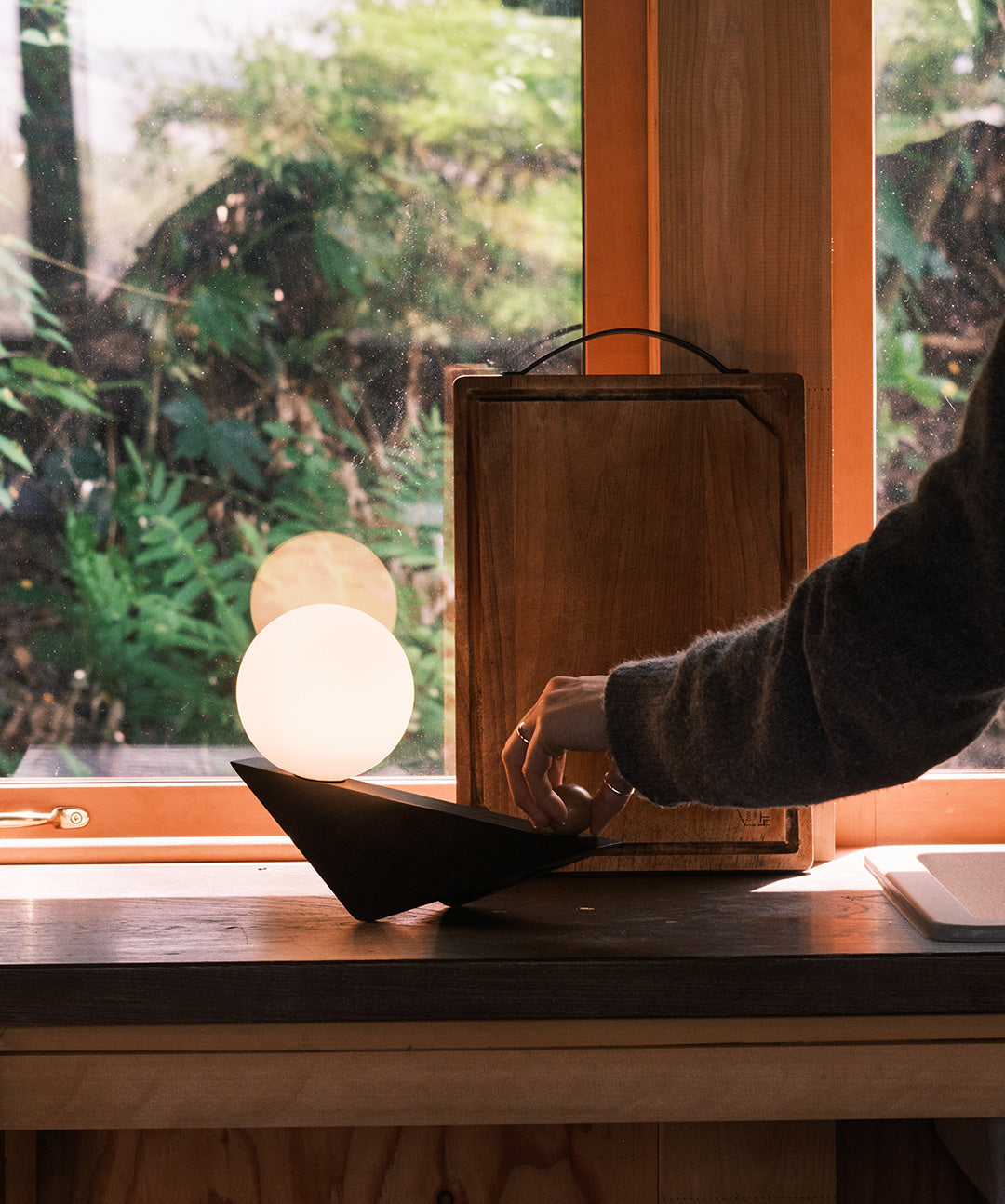 Ed Heritage Tilt table lamp