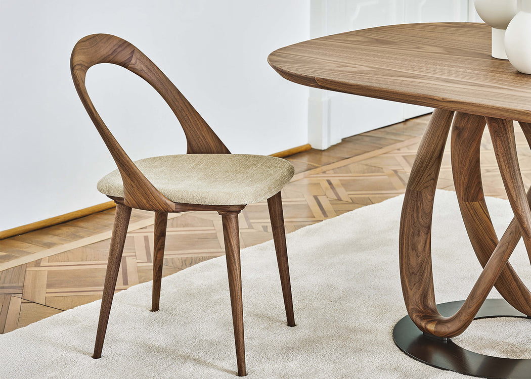 Ester Chair