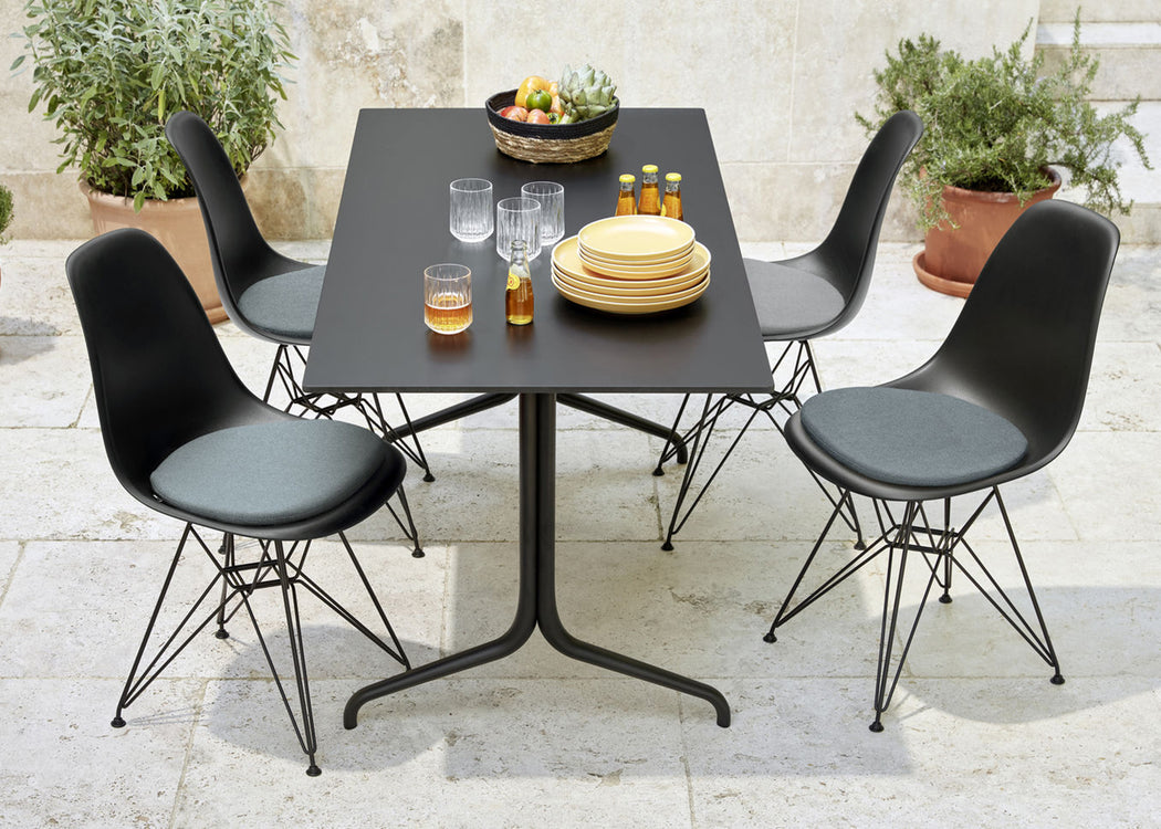 Eames Plastic Side Chair RE DSR Upholstered Seat