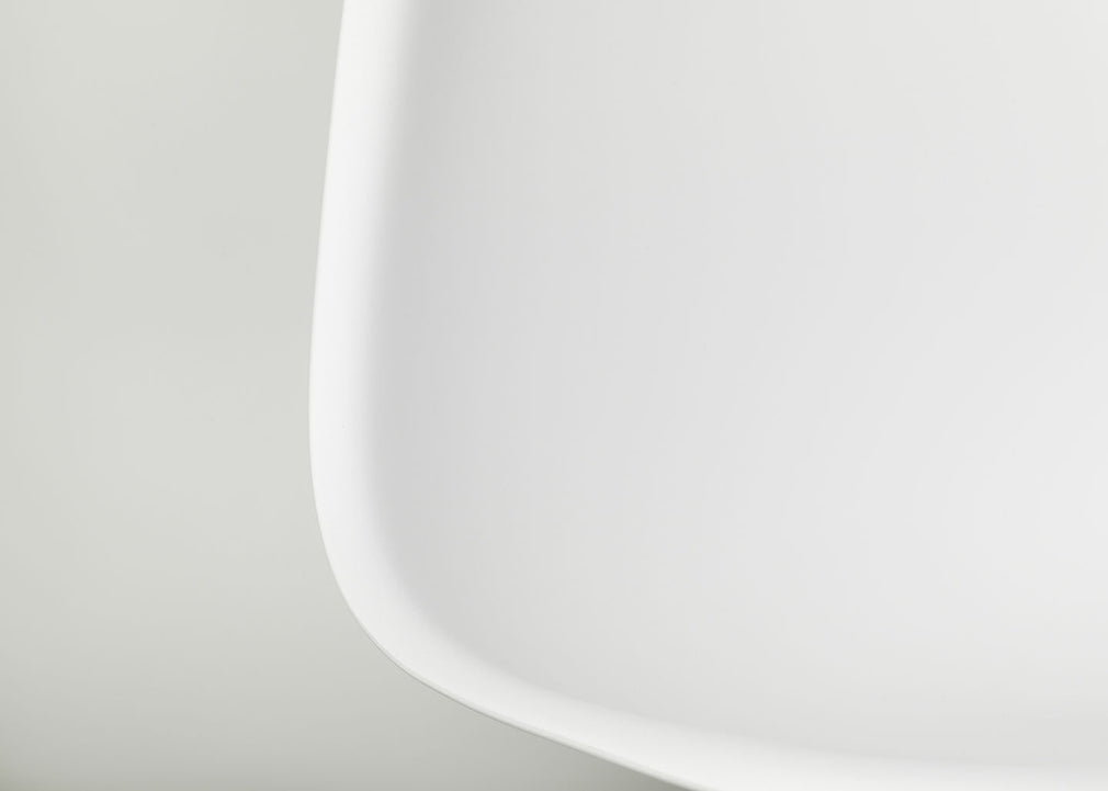 Eames Plastic Stool RE
