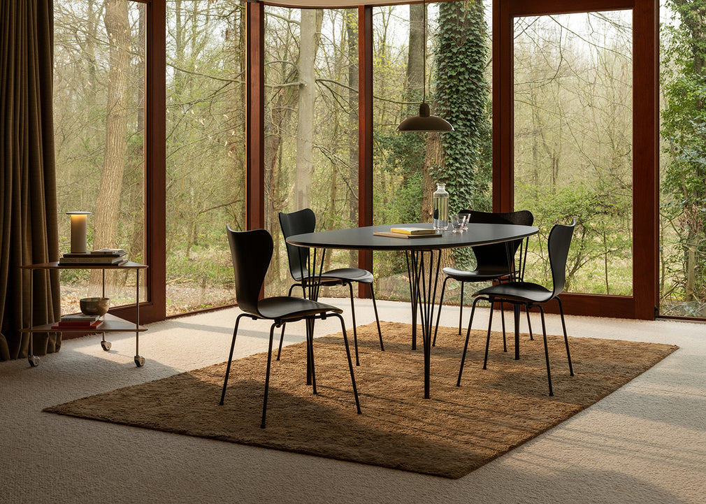 Superellipse B616 Dining Table