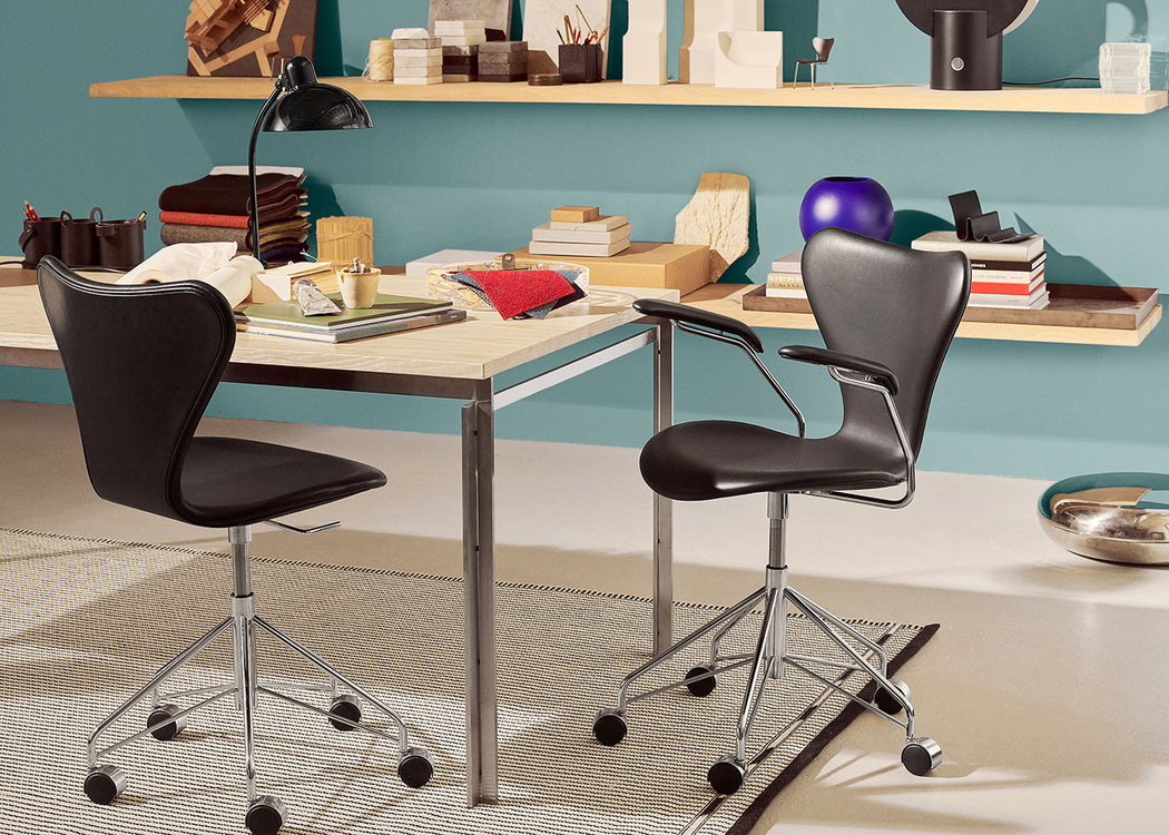 Series 7 Swivel Armchair