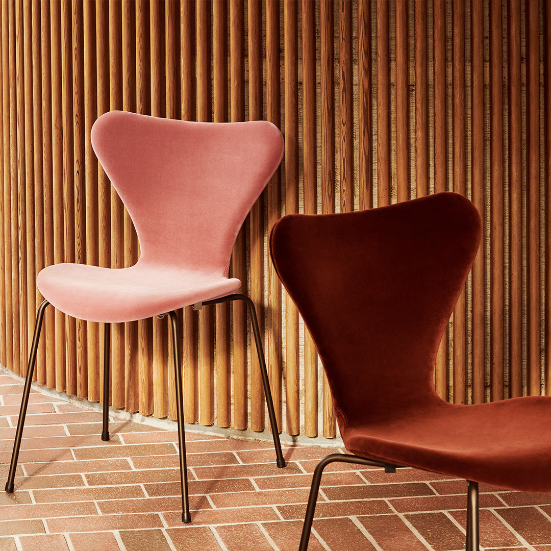 Series 7 chair by Fritz Hansen