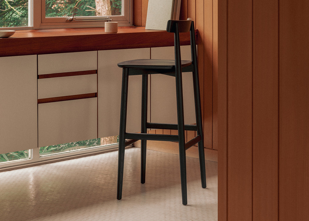 Lara Bar Stool